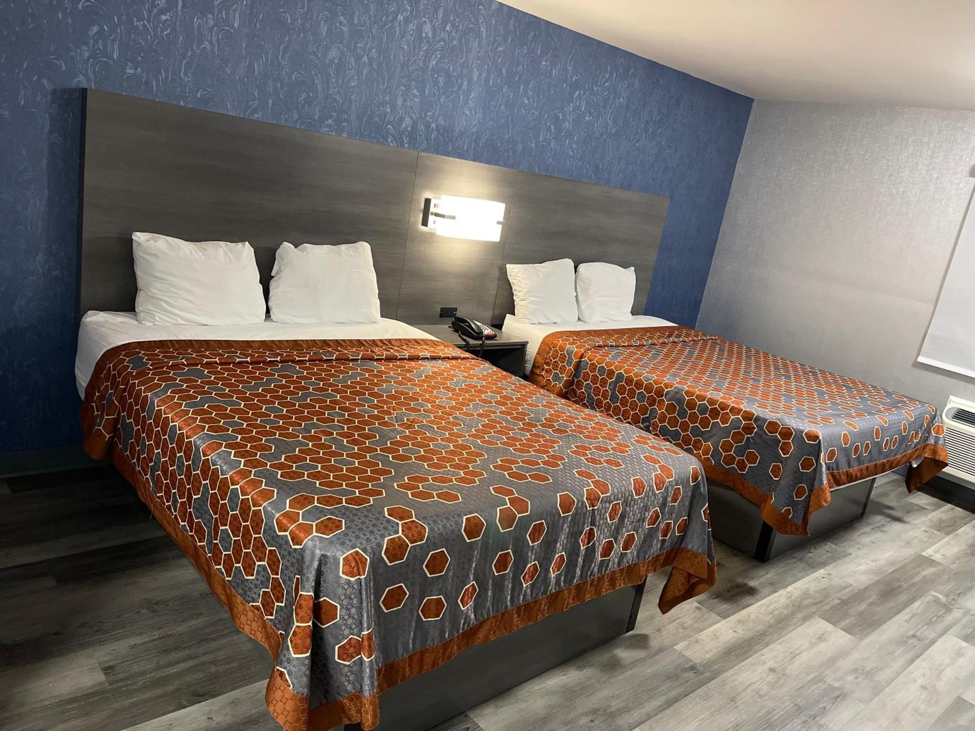 The Wayne Inn Экстерьер фото