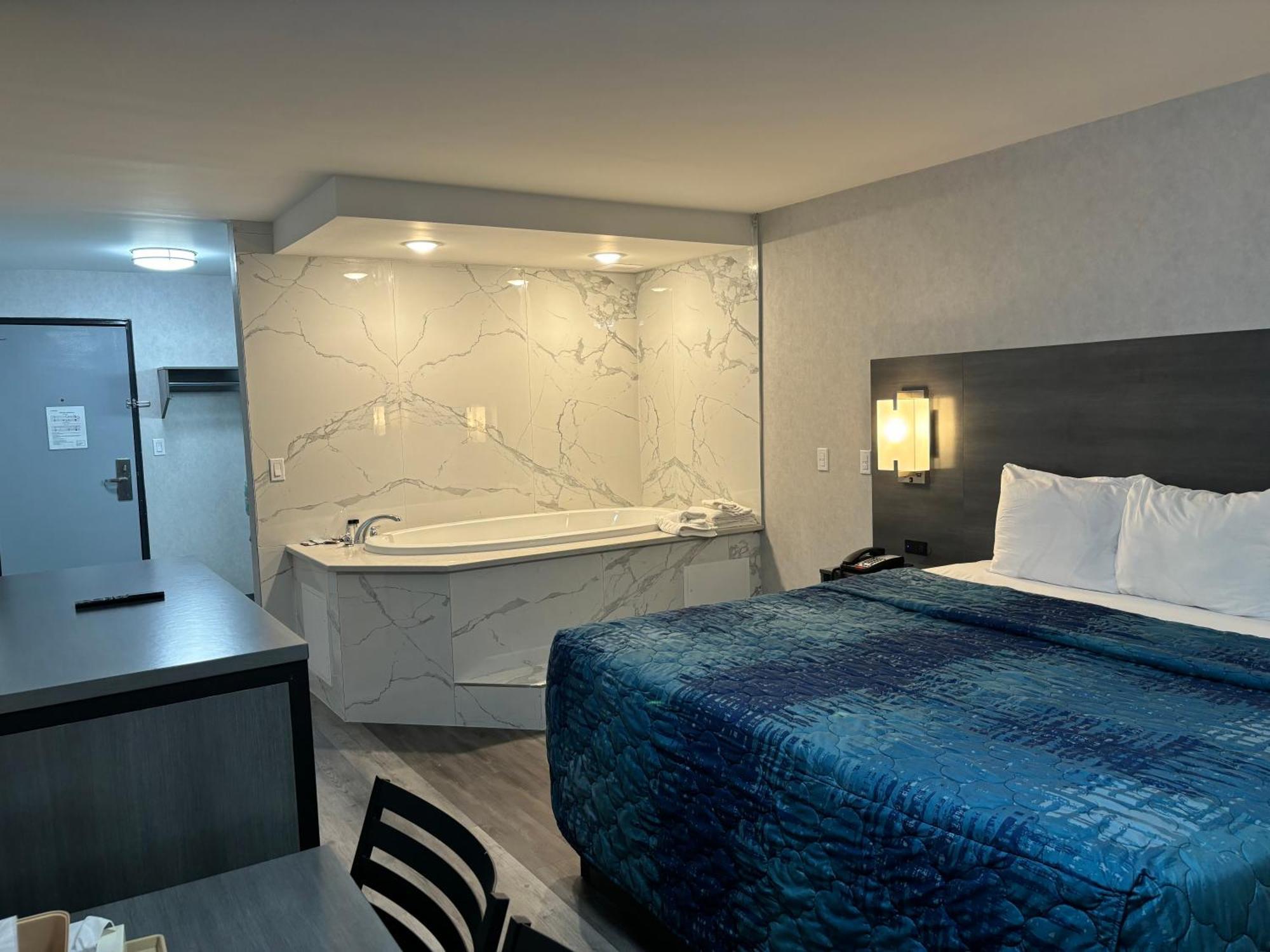 The Wayne Inn Экстерьер фото